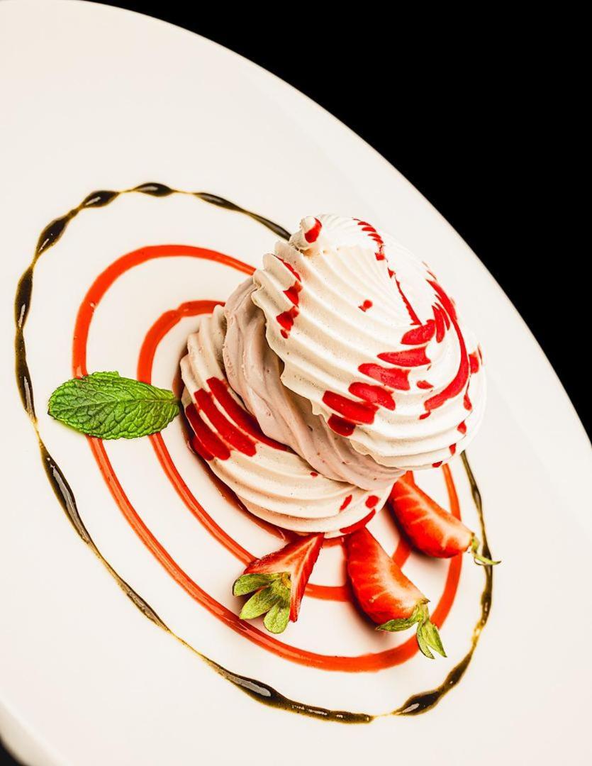 Wine Hotel San Carlo - Relais & Spa - Boutique Hotel Chiuro Экстерьер фото