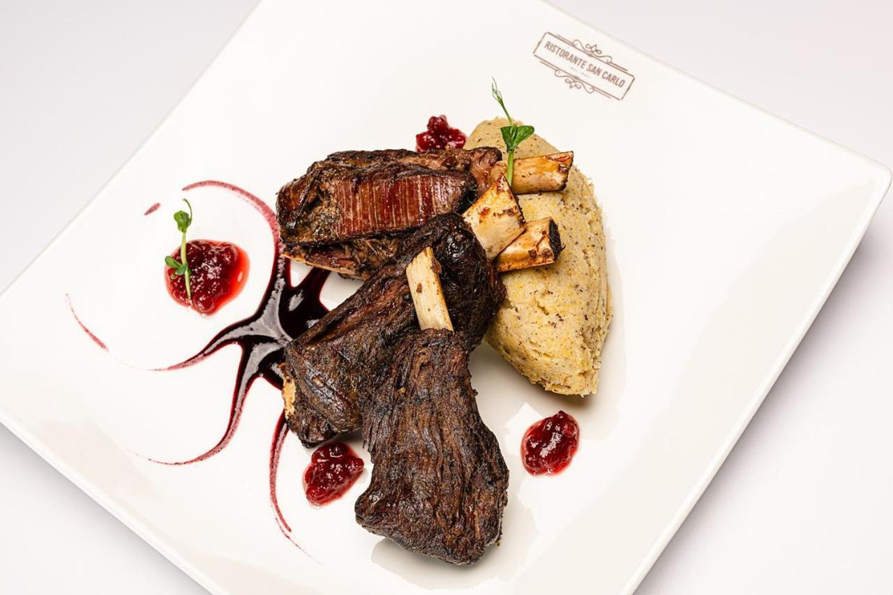 Wine Hotel San Carlo - Relais & Spa - Boutique Hotel Chiuro Экстерьер фото