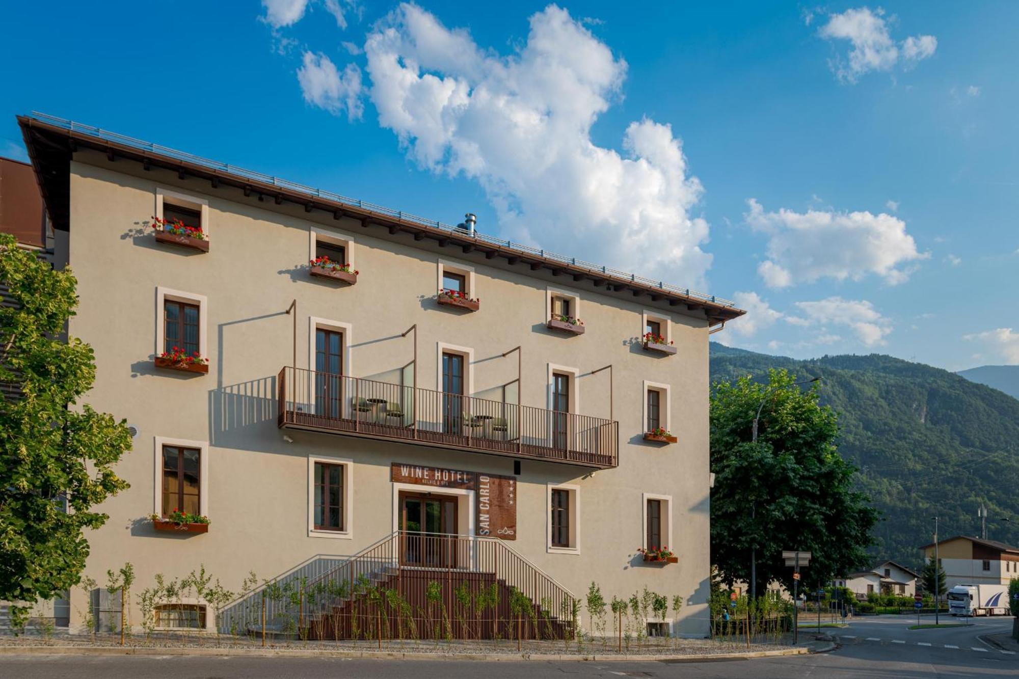 Wine Hotel San Carlo - Relais & Spa - Boutique Hotel Chiuro Экстерьер фото