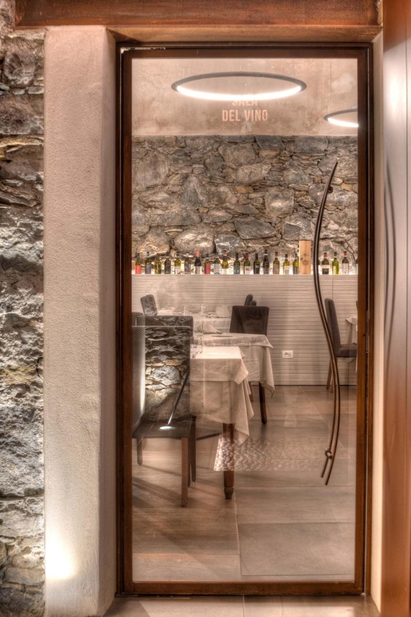 Wine Hotel San Carlo - Relais & Spa - Boutique Hotel Chiuro Экстерьер фото