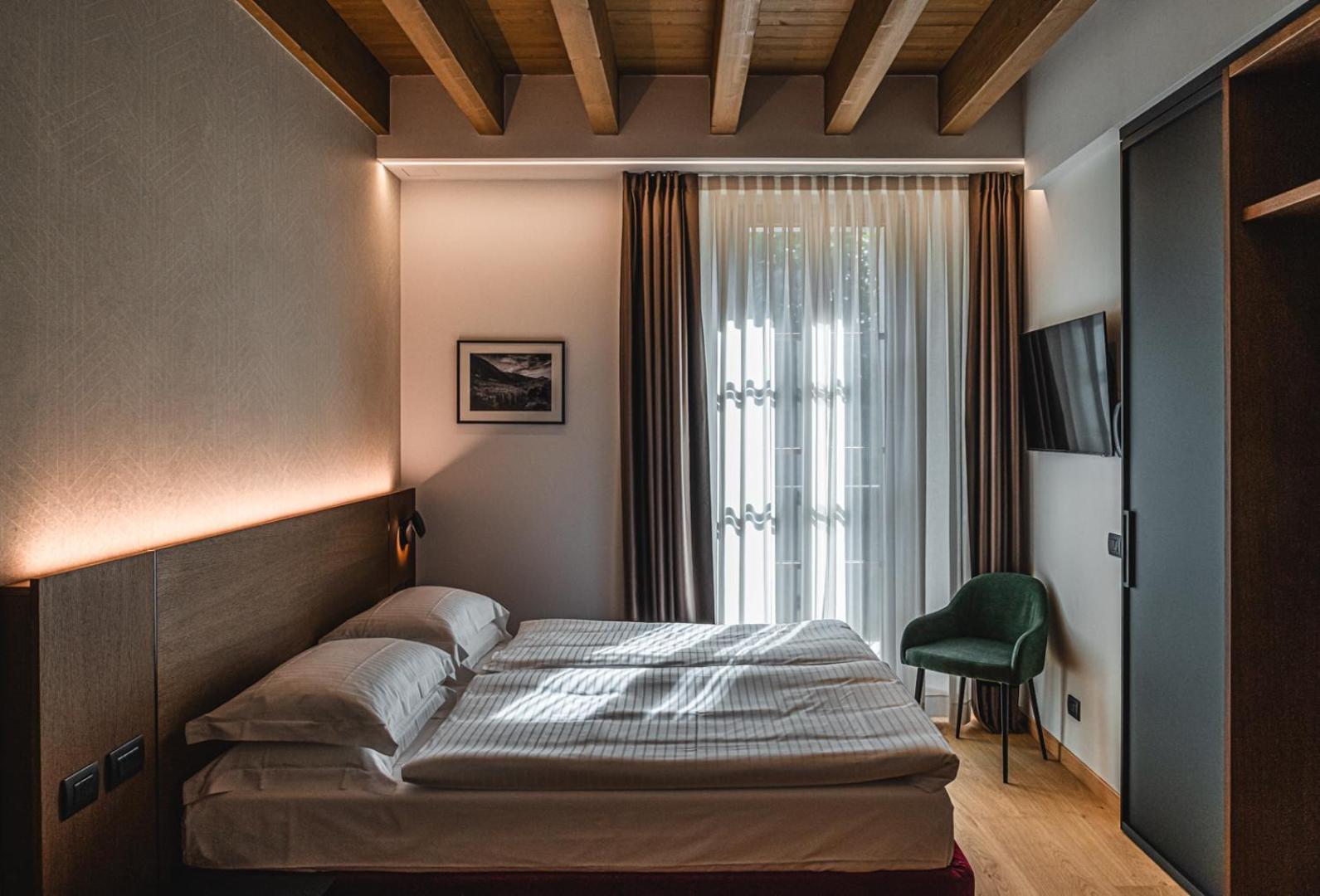 Wine Hotel San Carlo - Relais & Spa - Boutique Hotel Chiuro Экстерьер фото